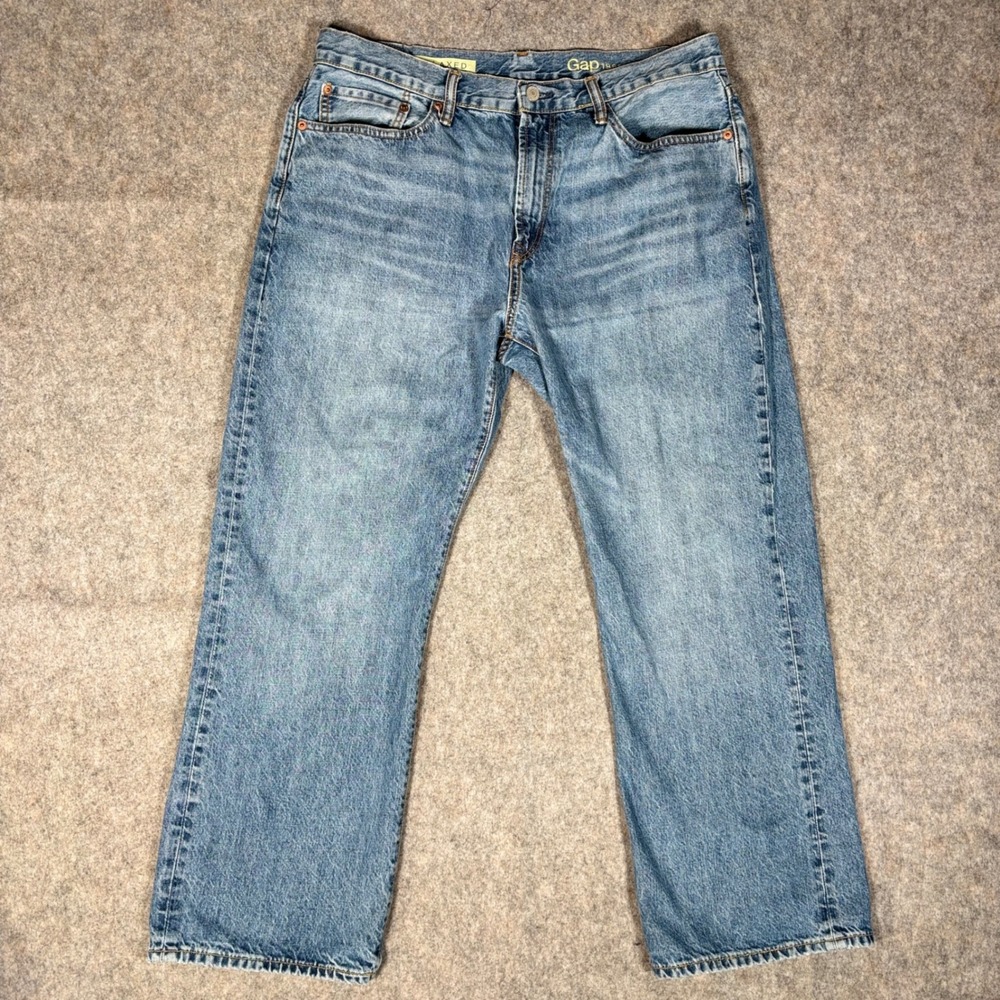 Gap 1969 Relaxed Jeans Mens 34x30 Light Wash Authentic Stone 180279-00 Denim